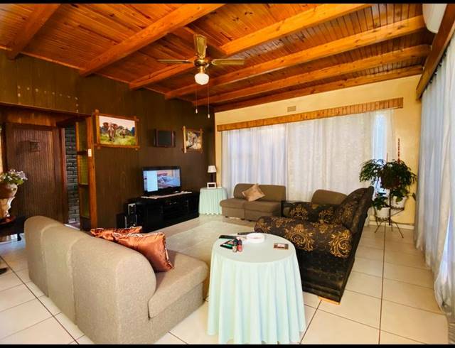 3 BEDROOM HOUSE FOR SALE IN ARCON PARK